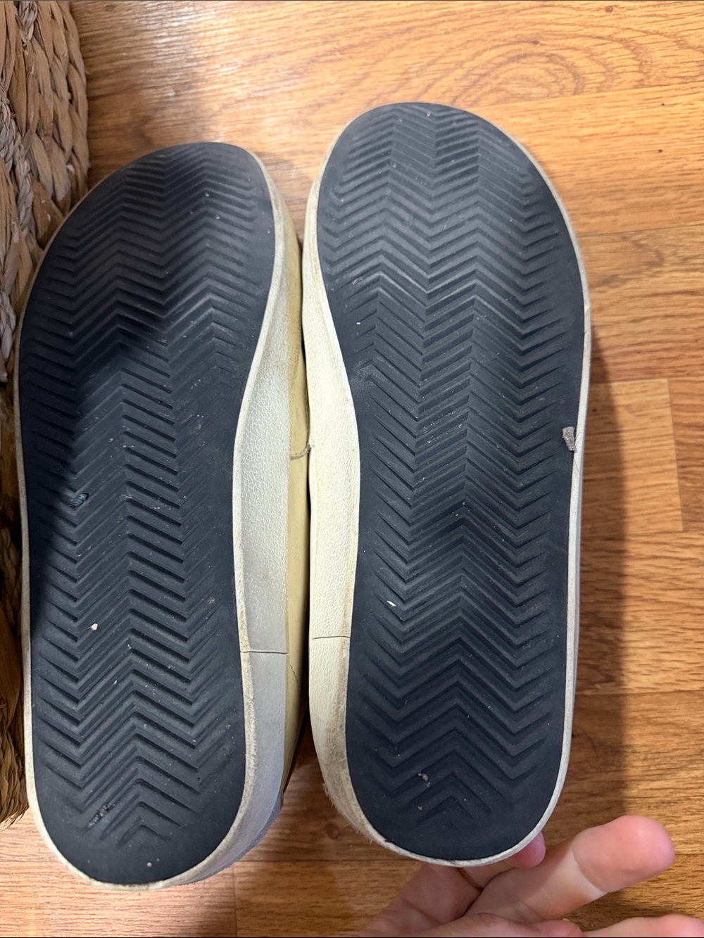 Golden Goose - Picture 4 of 5